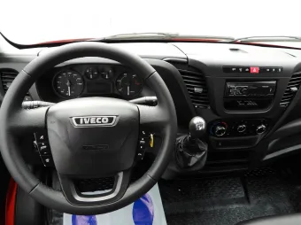 Iveco Daily wywrotka 130KM 561103 - fotele