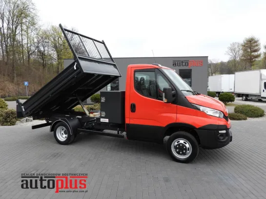 Iveco Daily wywrotka 130KM 561103 - przod