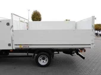Iveco Daily doka wywrotka 140KM 464296 - siedzenia