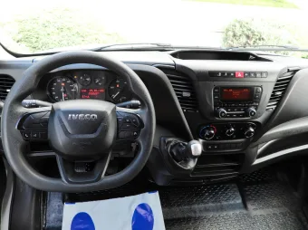 Iveco Daily kontener chłodnia 140KM 653106 - detal