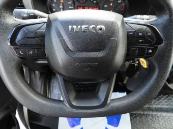 Iveco Daily kontener chłodnia 140KM 653106 - konsola