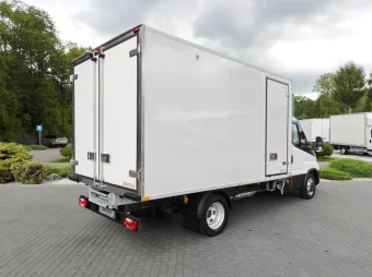 Iveco Daily kontener chłodnia 140KM 653106 - tyl