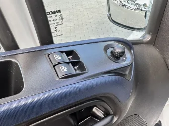 Iveco Daily kontener chłodnia 140KM 653106 - wyposazenie