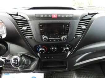 Iveco Daily kontener 8 palet 140KM 657437 - navi