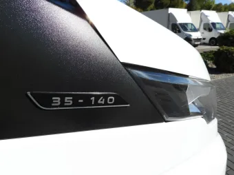 Iveco Daily kontener winda 8 palet 135KM 651741 - kokpit