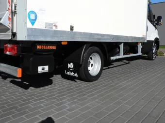 Iveco Daily kontener winda 8 palet 135KM 651741 - kola