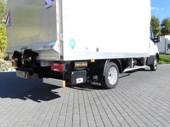 Iveco Daily kontener winda 8 palet 135KM 651741 - siedzenia