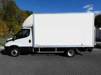Iveco Daily kontener winda 8 palet 135KM 651741 - zaladunek