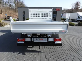Iveco Daily wywrotka 140KM 688618 - bok tyl