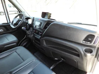 Iveco Daily wywrotka 140KM 688618 - podsufitka