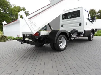 Iveco Daily wywrotka 140KM 709076 - siedzenia