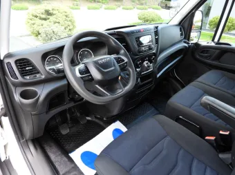Iveco Daily wywrotka 140KM 656408 - srodek