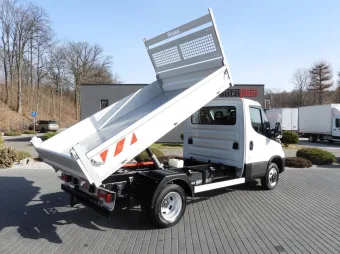 Iveco Daily wywrotka 140KM 688618 - tyl