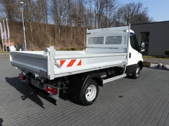 Iveco Daily wywrotka 140KM 688618 - tyl zabudowy