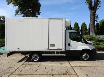 Iveco Daily kontener chłodnia 150KM 5418 - bok prawy