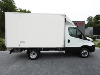 Iveco Daily kontener chłodnia 150KM 543596 - bok prawy