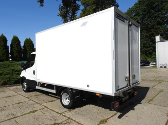 Iveco Daily kontener chłodnia 150KM 5418 - bok tyl