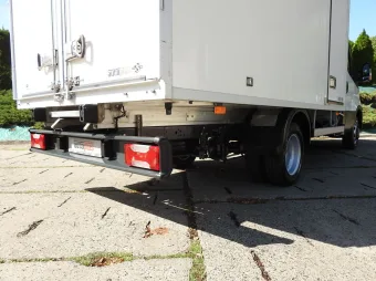 Iveco Daily kontener chłodnia 150KM 5418 - fotele