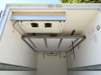 Iveco Daily kontener chłodnia 150KM 5418 - kokpit