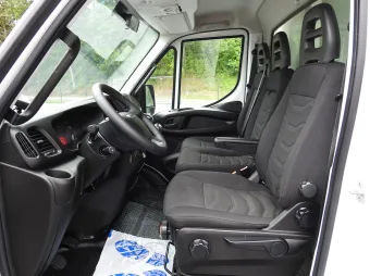 Iveco Daily kontener chłodnia 150KM 543596 - navi