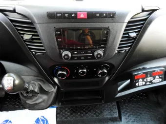 Iveco Daily kontener chłodnia 150KM 5418 - podsufitka