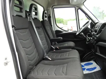 Iveco Daily kontener chłodnia 150KM 543596 - podsufitka