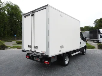 Iveco Daily kontener chłodnia 150KM 543596 - tyl