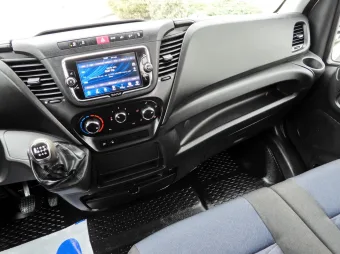 Iveco Daily brygadówka 180KM 347220 - podsufitka