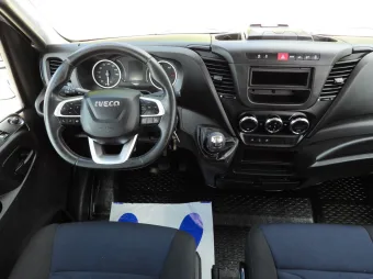 Iveco Daily brygadówka 160KM 339542 - siedzenia