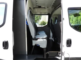 Iveco Daily brygadówka 160KM 339542 - wnetrze