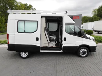 Iveco Daily brygadówka 180KM 347220 - zaladunek