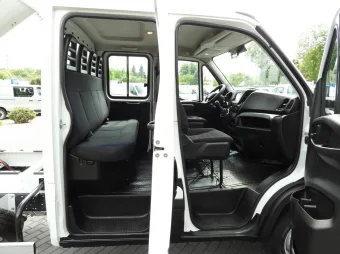 Iveco Daily doka wywrotka 160KM 319818 - podsufitka