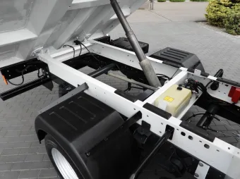 Iveco Daily doka wywrotka 160KM 319526 - radio