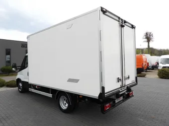 Iveco Daily kontener chłodnia 160KM 647527 - bok tyl