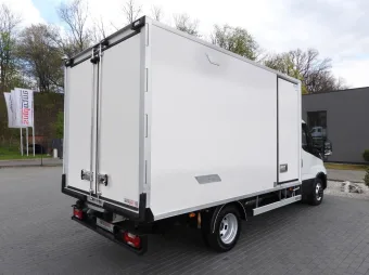 Iveco Daily kontener chłodnia 160KM 647527 - bok zabudowy