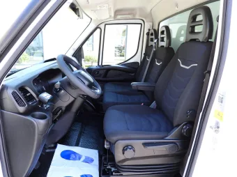 Iveco Daily kontener chłodnia 8 palet 160KM 648005 - siedzenia