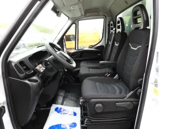 Iveco Daily kontener chłodnia 160KM 647527 - wnetrze