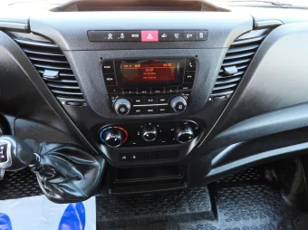 Iveco Daily kontener chłodnia 8 palet 160KM 648005 - wnetrze