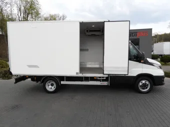 Iveco Daily kontener chłodnia 160KM 647527 - zaladunek