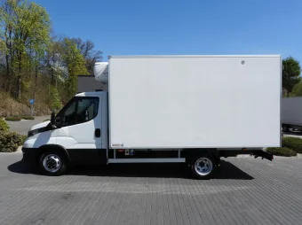 Iveco Daily kontener chłodnia 8 palet 160KM 648005 - zaladunek