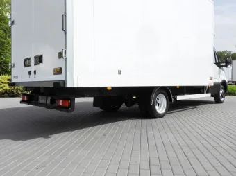 Iveco Daily kontener 10 palet 160KM 727711 - siedzenia