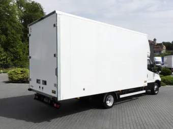 Iveco Daily kontener 10 palet 160KM 727711 - tyl