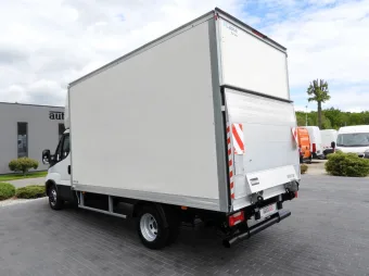 Iveco Daily kontener winda 8 palet 160KM 654837 - bok tyl