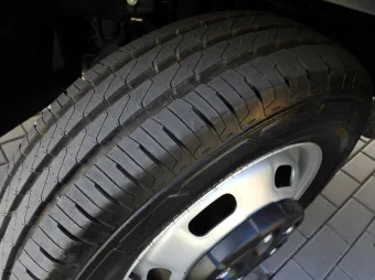 Iveco Daily kontener winda 8 palet 160KM 651921 - detal