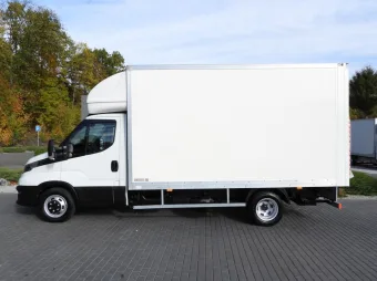 Iveco Daily kontener winda 8 palet 160KM 651921 - tyl