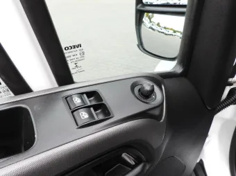 Iveco Daily wywrotka 160KM 493471 - wnetrze