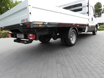 Iveco Daily doka skrzynia 170KM 098947 - detal