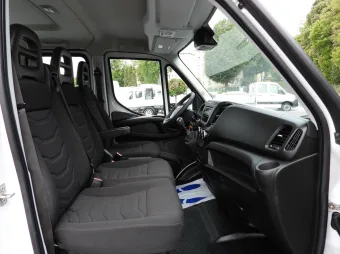 Iveco Daily doka skrzynia 170KM 098947 - detal