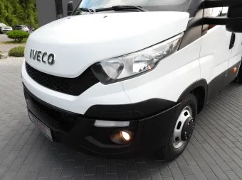 Iveco Daily doka skrzynia 170KM 098947 - kokpit