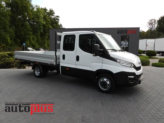 Iveco Daily doka skrzynia 170KM 098947 - przod